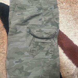 Mens Size 38- Camouflage Cargo Shorts-New but no tags